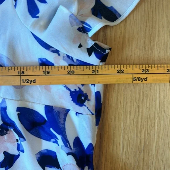 Torrid Georgette Peplum Blouse V Neck Flutter Sleeves Ivory & Blue Women Size 1X - Picture 4 of 12